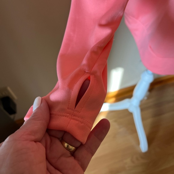 Nike Women’s Long Sleeve Top NWT - Picture 3 of 4